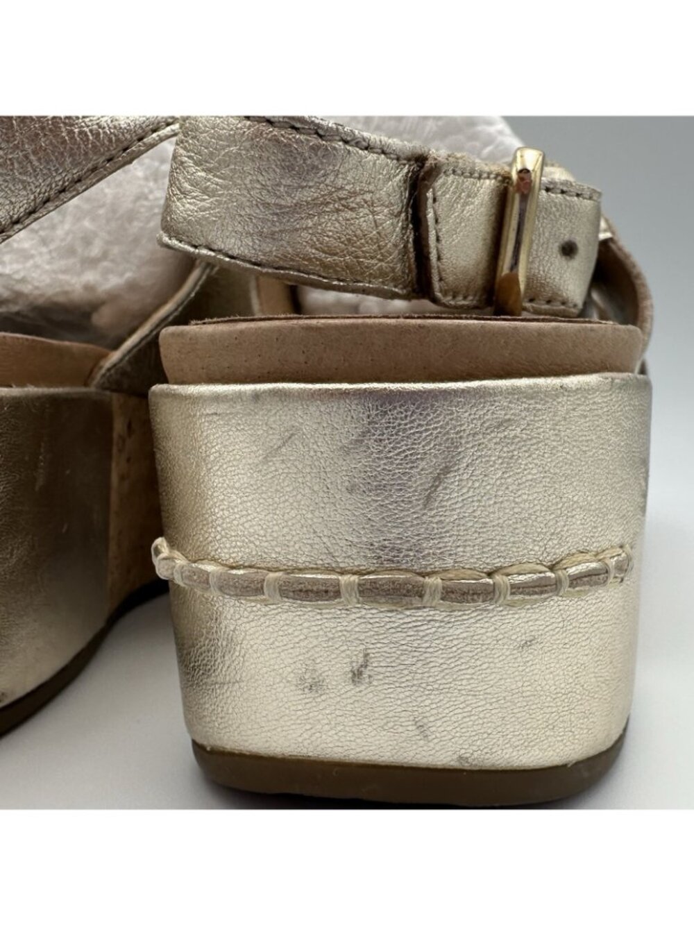 UGG Shoshana Sandals Women’s Size 8.5 Gold Leather Platform Cork Slides 1100983 - Picture 9 of 10